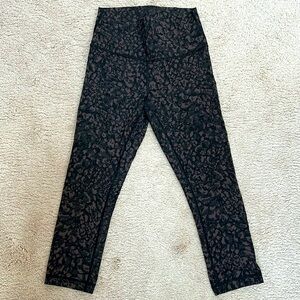 Lululemon wunder train High rise crop 21”